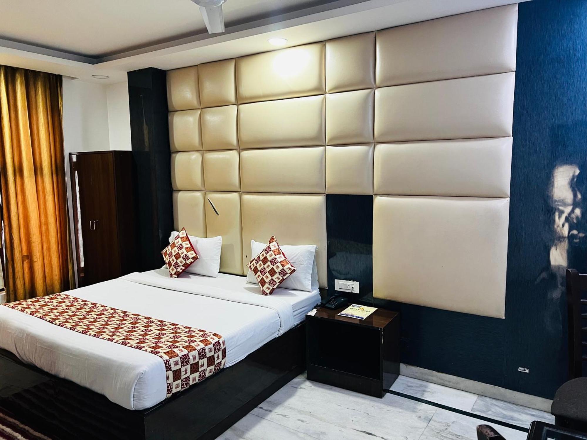 Hotel Le Mount Plaza Near Igi Airport Delhi Nuova Delhi Esterno foto