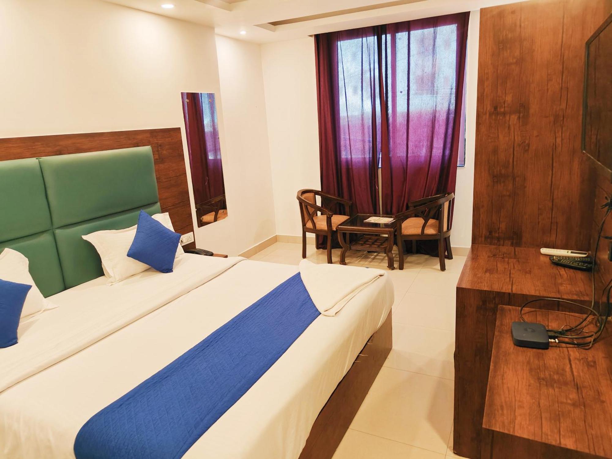 Hotel Le Mount Plaza Near Igi Airport Delhi Nuova Delhi Esterno foto